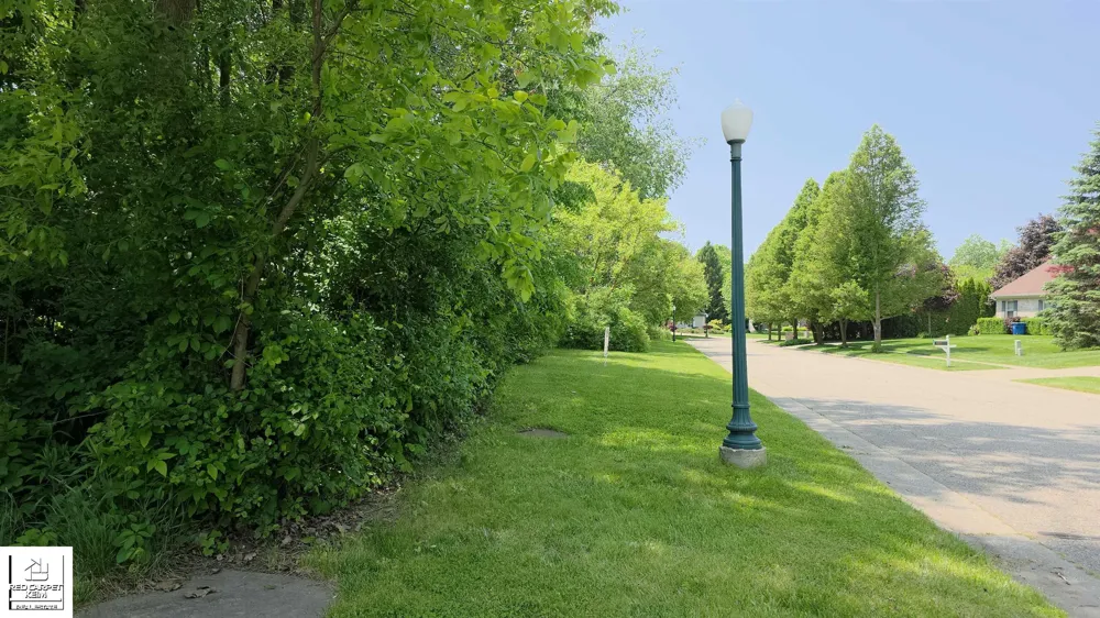 612 Carriage Way Davison City, MI 48423
