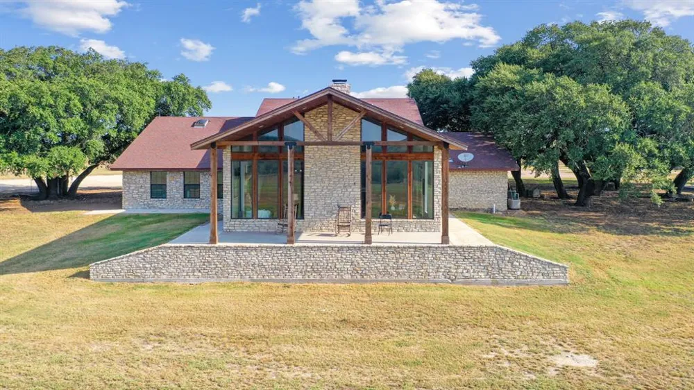 2296 County Road 290 Dublin, TX 76446