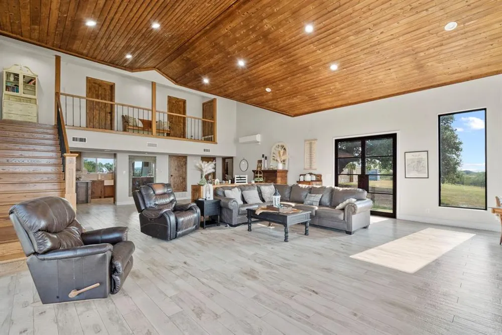 2296 County Road 290 Dublin, TX 76446