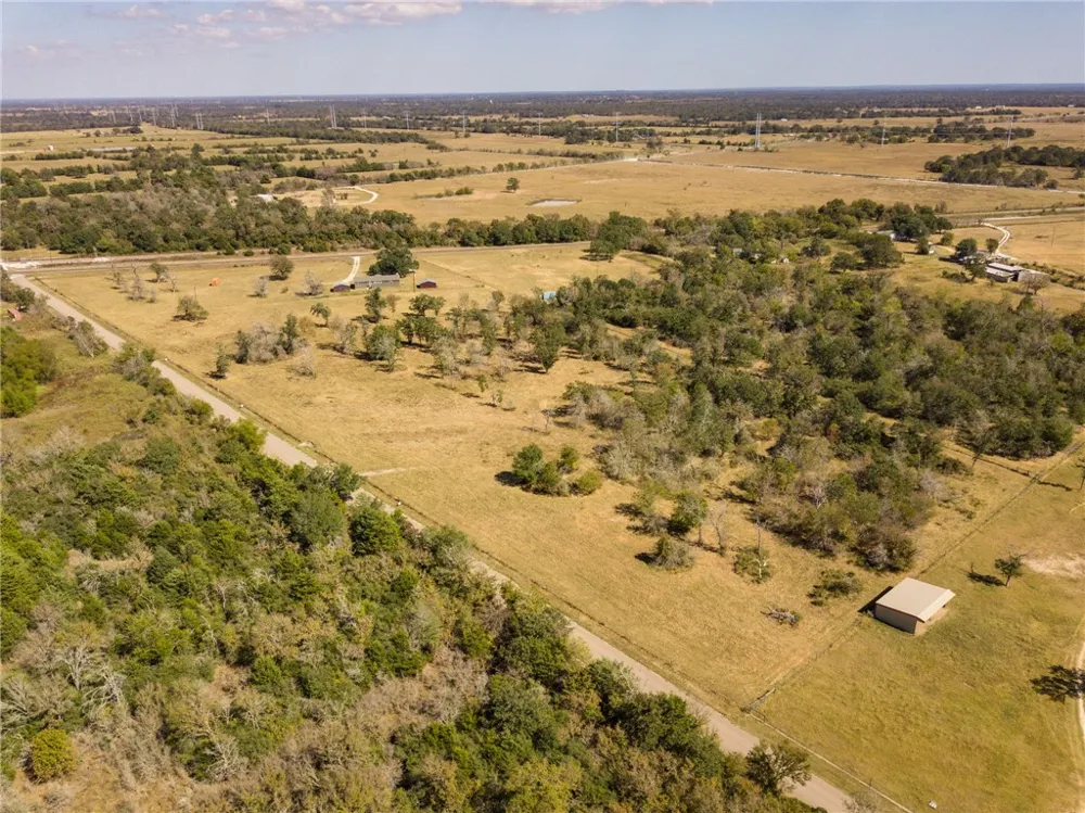 3 County Road 168 Iola, TX 77861