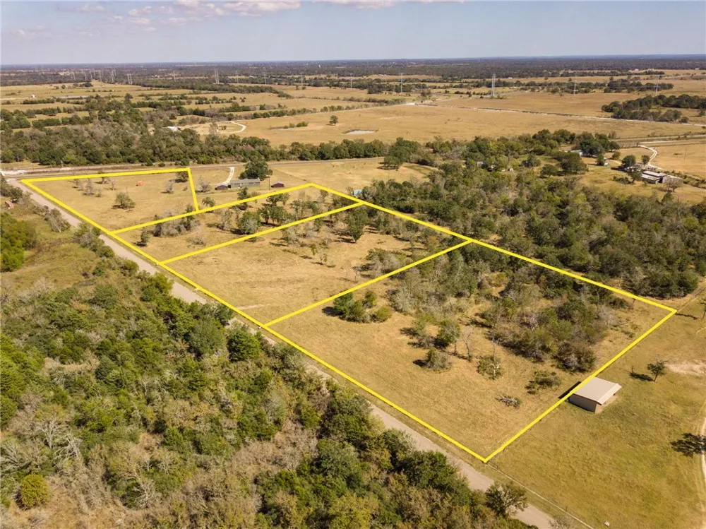 3 County Road 168 Iola, TX 77861