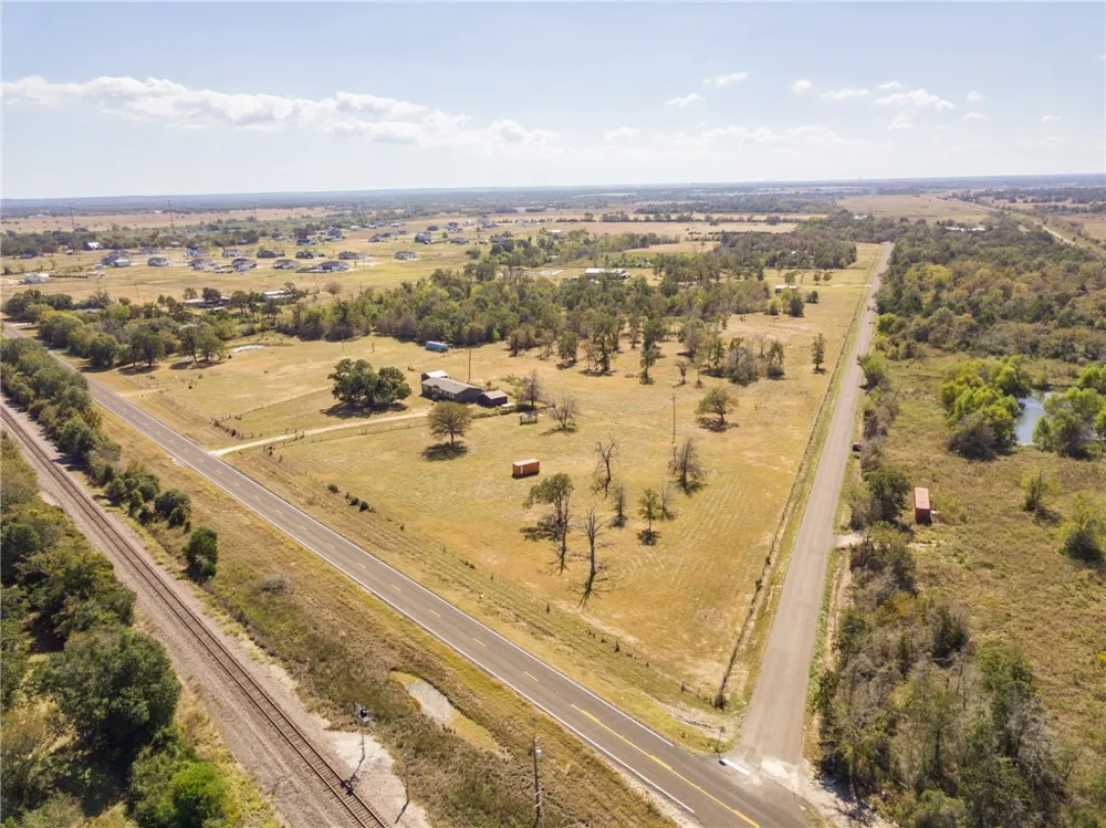 3 County Road 168 Iola, TX 77861