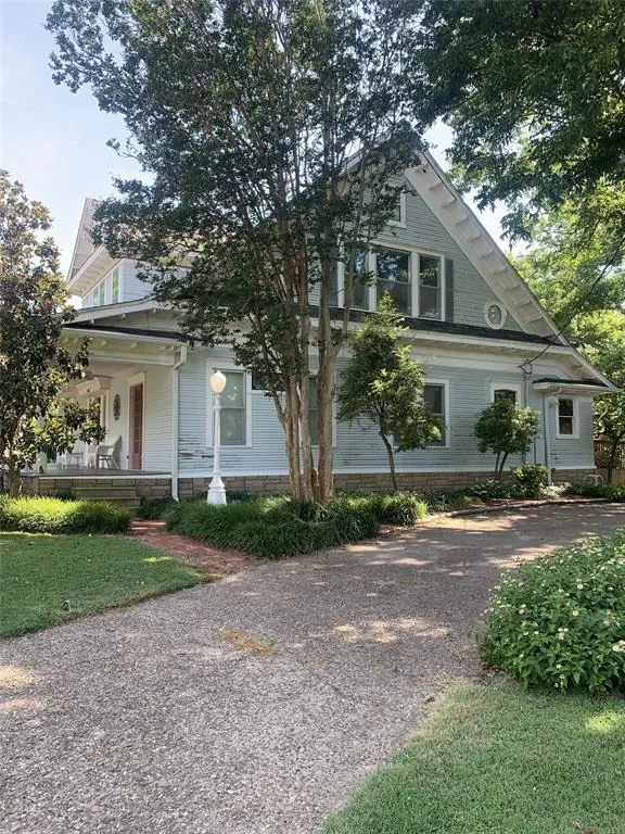 607 2nd Street Honey Grove, TX 75446
