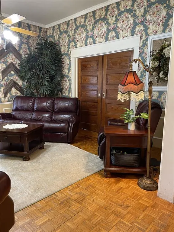 607 2nd Street Honey Grove, TX 75446