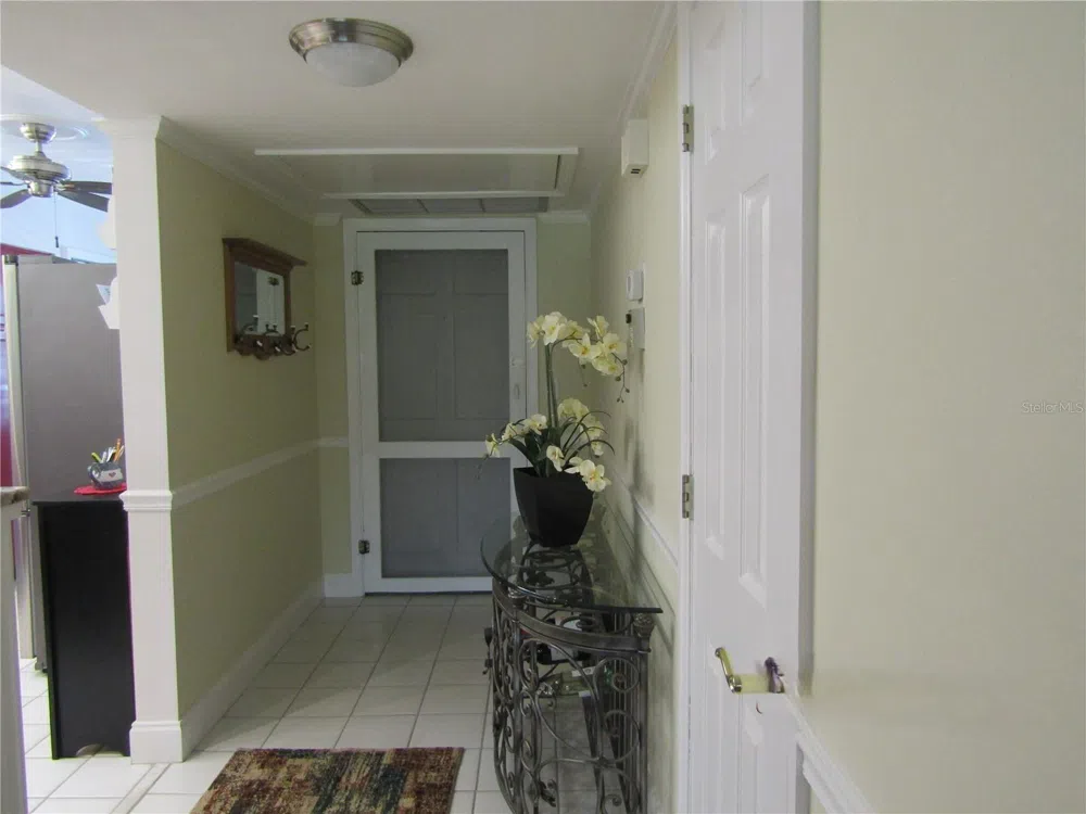 7351 W COUNTRY CLUB DRIVE #202 Sarasota, FL 34243