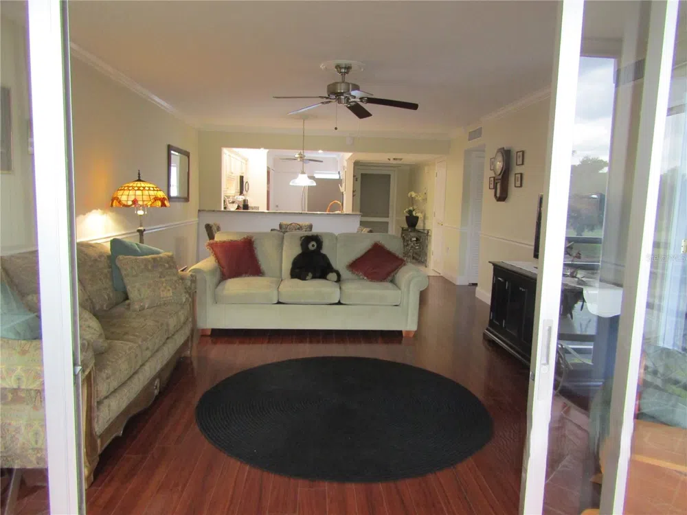 7351 W COUNTRY CLUB DRIVE #202 Sarasota, FL 34243