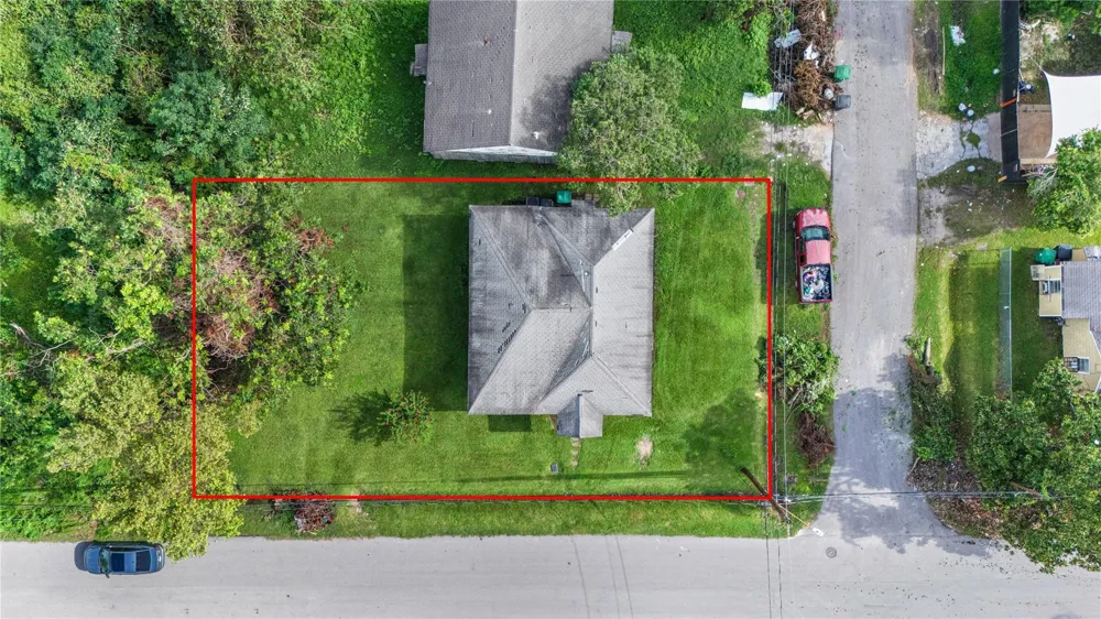 204 Blueberry Street Houston, TX 77018