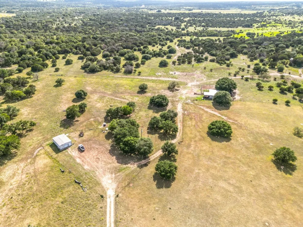 1220 County Road 225 Briggs, TX 78608