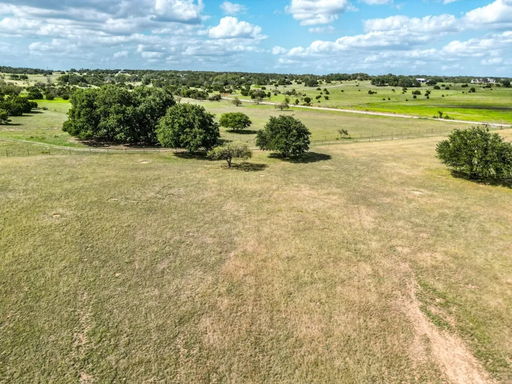 1220 County Road 225 Briggs, TX 78608