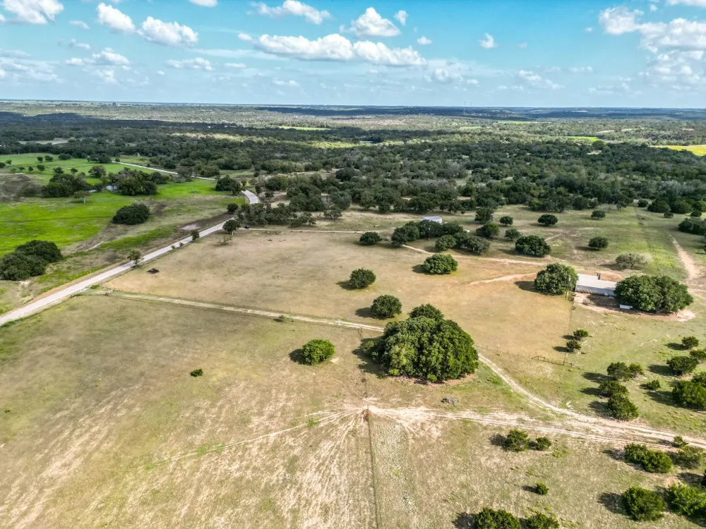 1220 County Road 225 Briggs, TX 78608