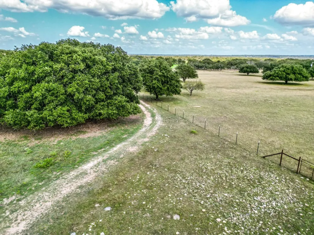 1220 County Road 225 Briggs, TX 78608