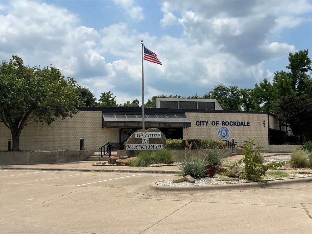 1300 Cypress Trail Loop Rockdale, TX 76567