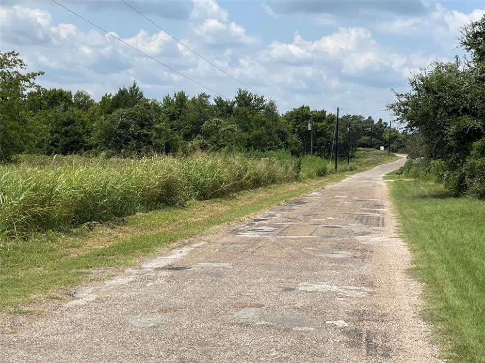 1300 Cypress Trail Loop Rockdale, TX 76567