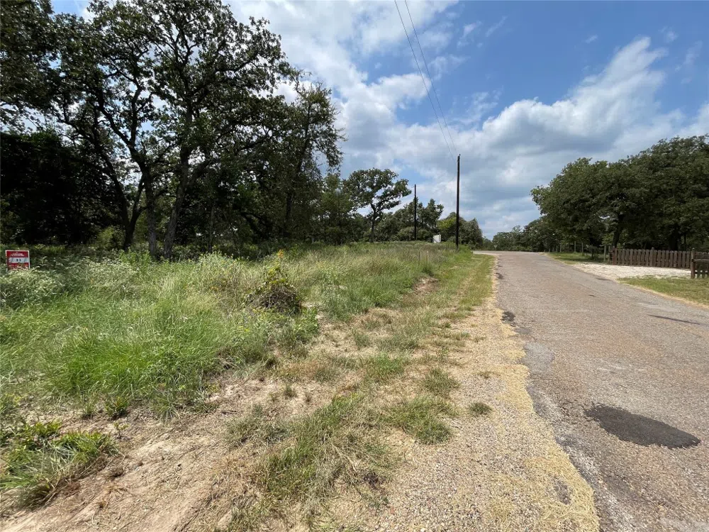 1300 Cypress Trail Loop Rockdale, TX 76567