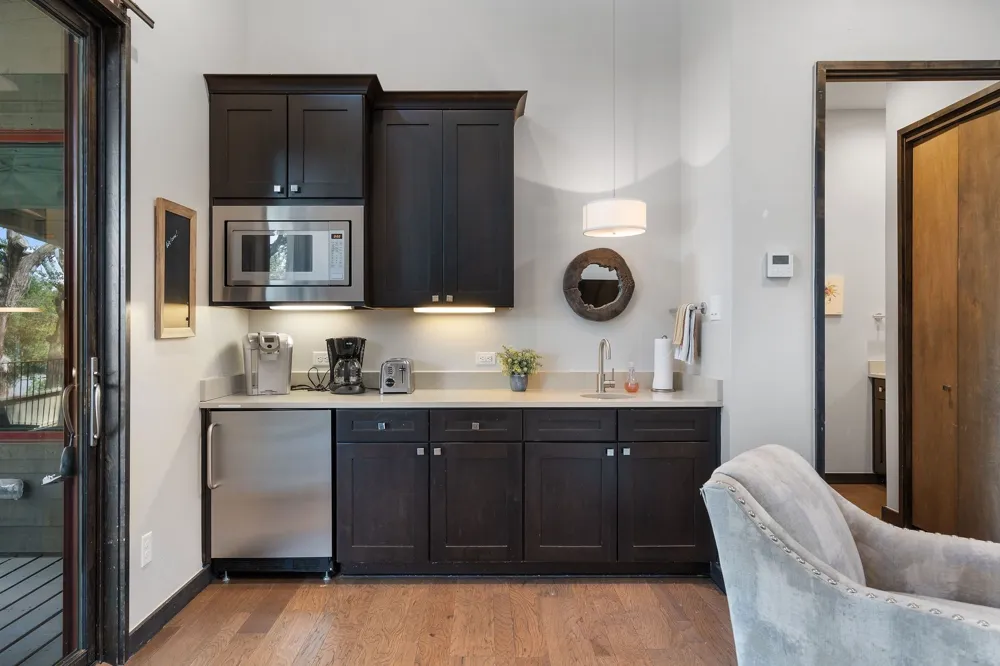 2113 Barbaro Way #15 Spicewood, TX 78669