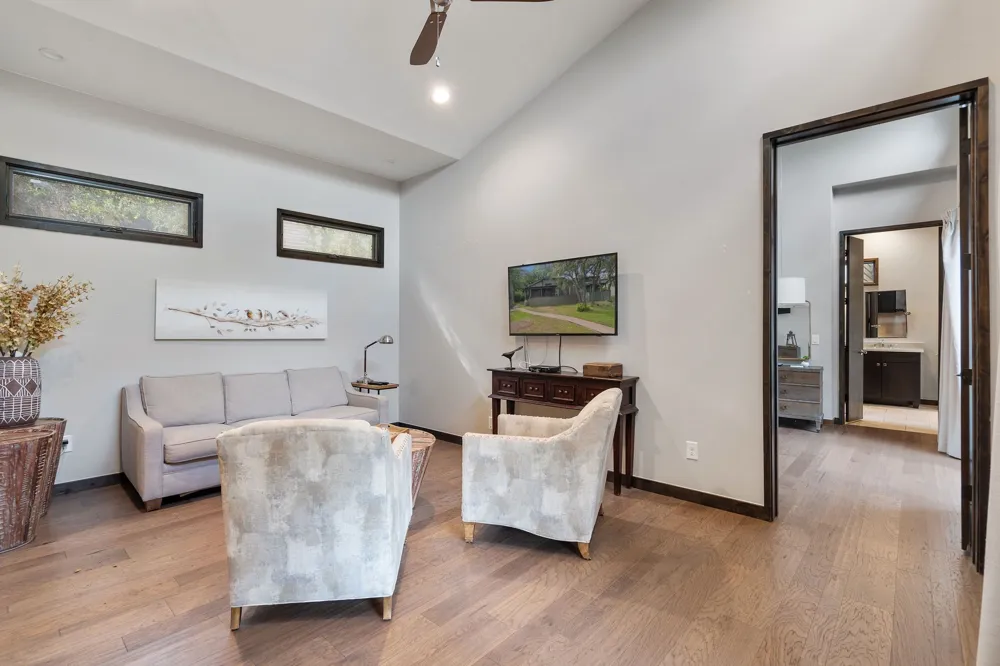 2113 Barbaro Way #15 Spicewood, TX 78669
