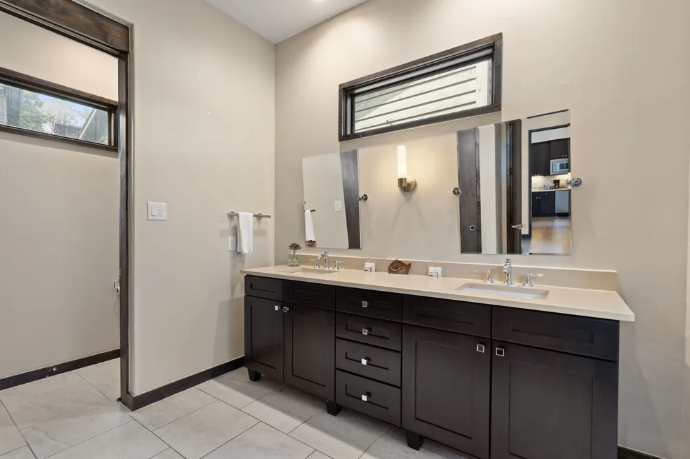 2113 Barbaro Way #15 Spicewood, TX 78669