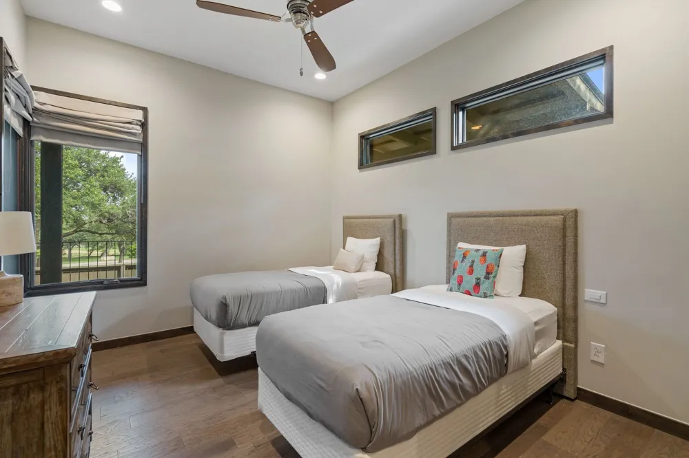 2113 Barbaro Way #15 Spicewood, TX 78669