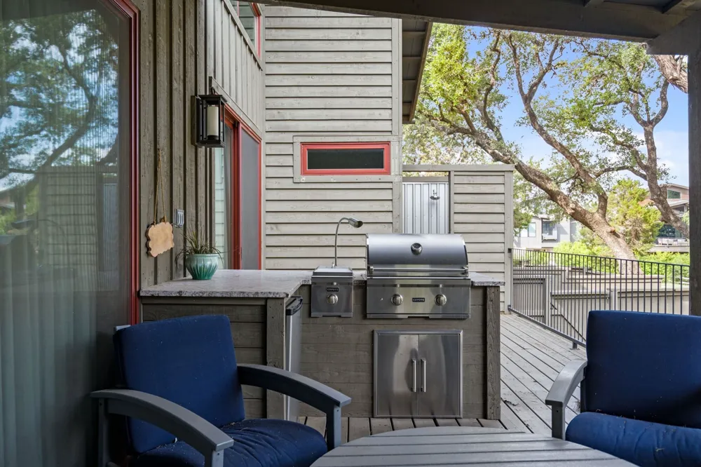 2113 Barbaro Way #15 Spicewood, TX 78669