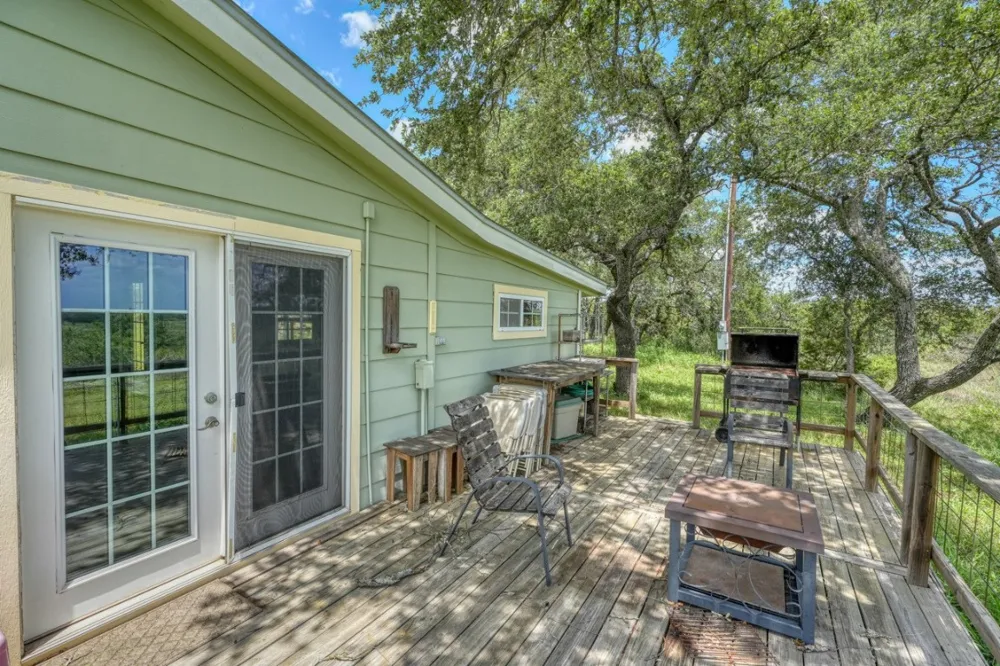 691 Grape Creek Road Johnson City, TX 78636