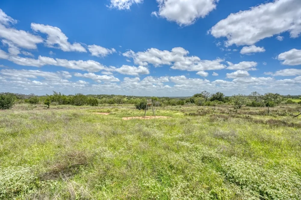 691 Grape Creek Road Johnson City, TX 78636