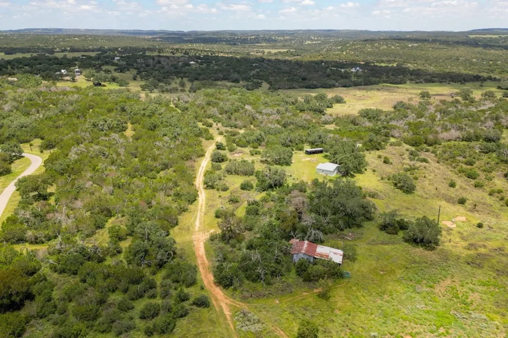 691 Grape Creek Road Johnson City, TX 78636
