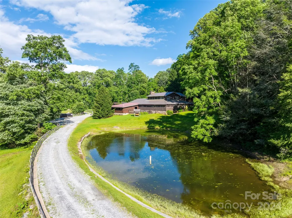 500 Winding Gap Road Lake Toxaway, NC 28487