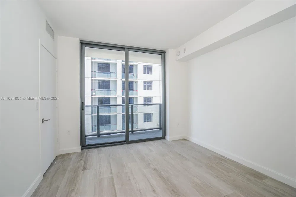 55 SW 9th ST #2108 Miami, FL 33130