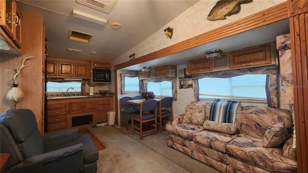 5466 SW HWY 358 Steinhatchee, FL 32359