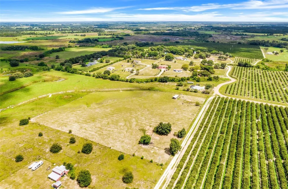 SMITH ROAD Groveland, FL 34736