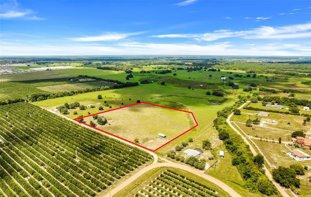 SMITH ROAD Groveland, FL 34736