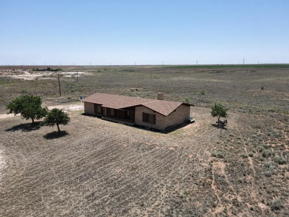 1954 County Road 240 Plains, TX 79355