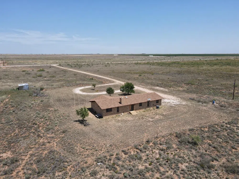 1954 County Road 240 Plains, TX 79355