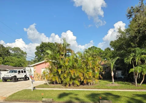 8665 MOCKINGBIRD LANE