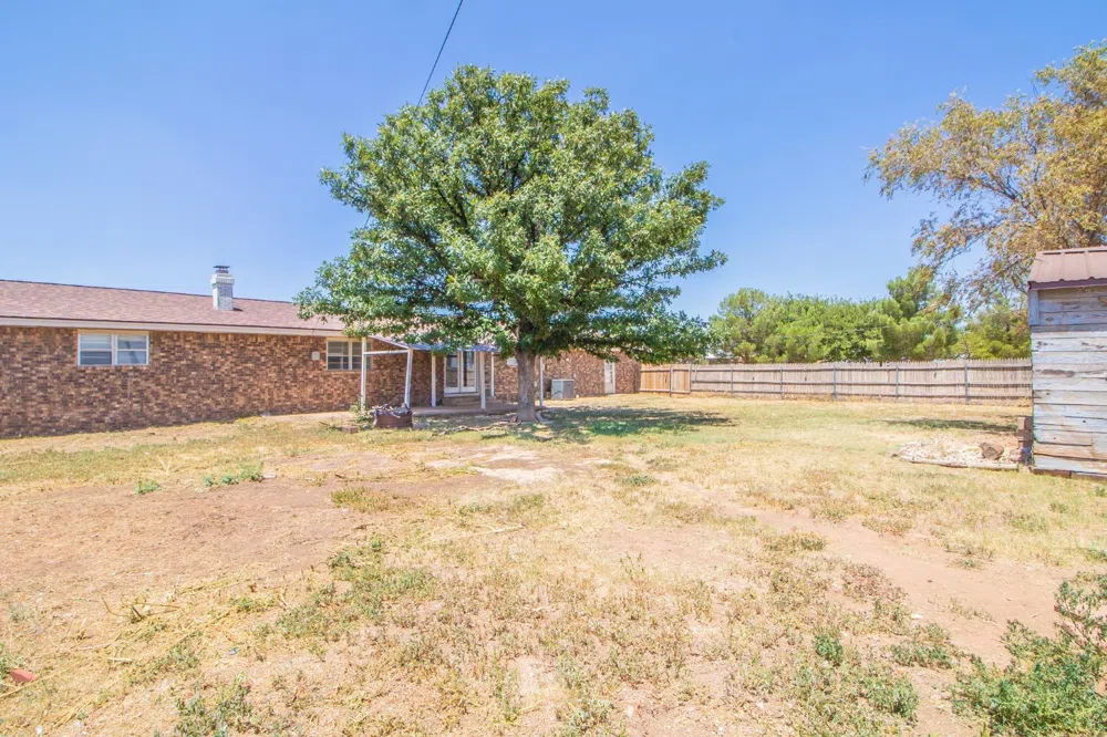 1508 Ave O Ralls, TX 79357