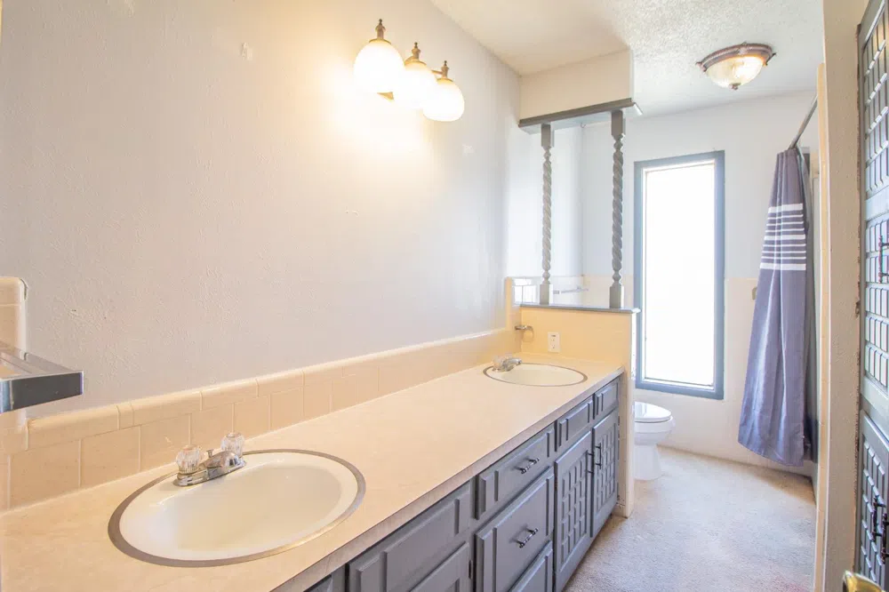 1508 Ave O Ralls, TX 79357