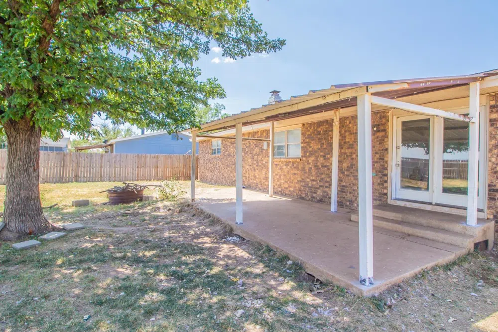 1508 Ave O Ralls, TX 79357