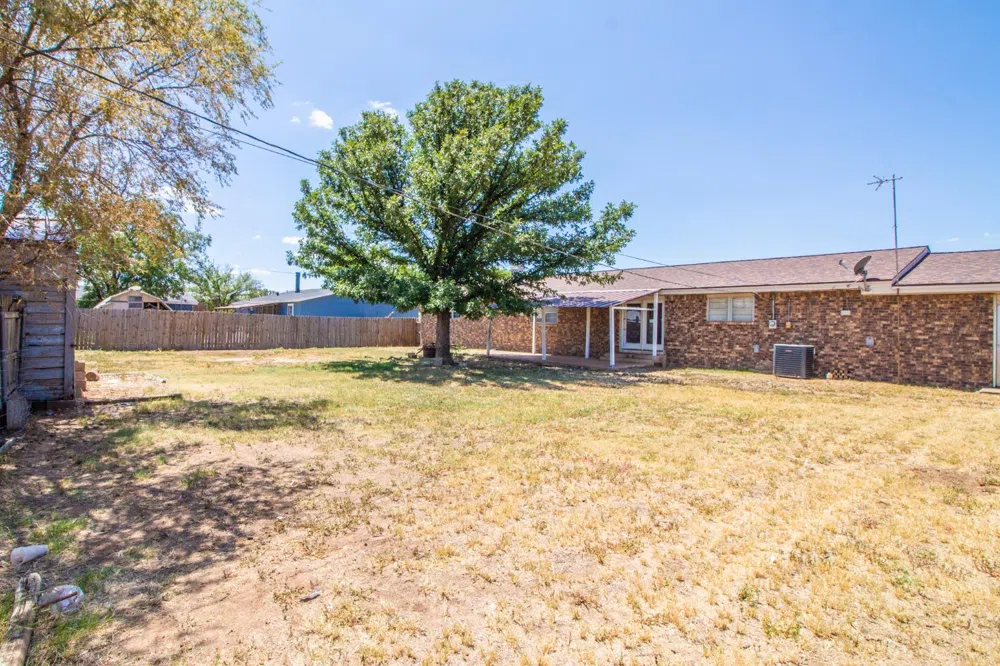 1508 Ave O Ralls, TX 79357