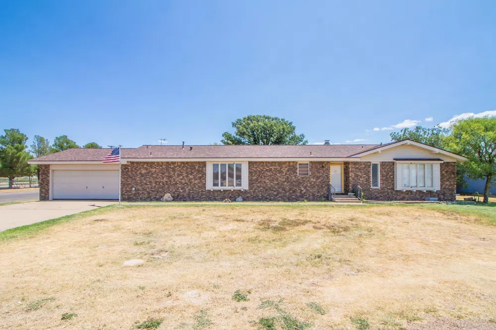 1508 Ave O Ralls, TX 79357
