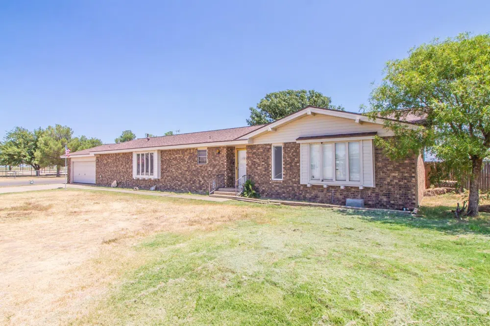 1508 Ave O Ralls, TX 79357