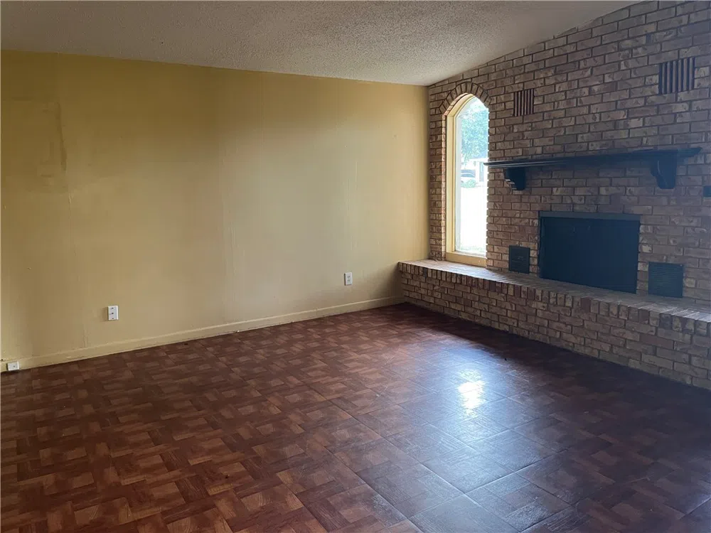 722 E Copano Street Mathis, TX 78368