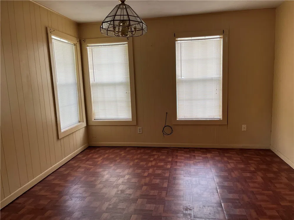 722 E Copano Street Mathis, TX 78368