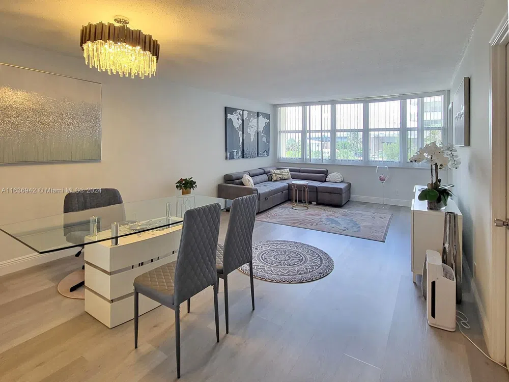 1825 S Ocean Dr #206 Hallandale Beach, FL 33009