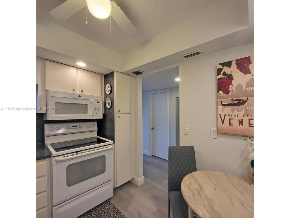 1825 S Ocean Dr #206 Hallandale Beach, FL 33009