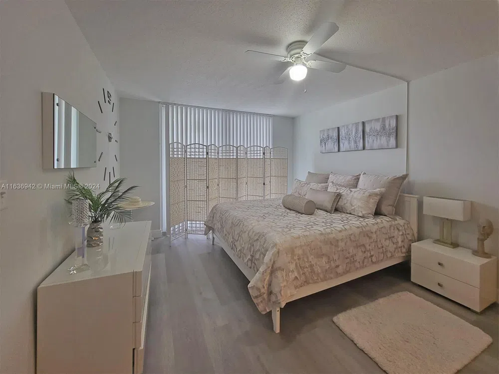 1825 S Ocean Dr #206 Hallandale Beach, FL 33009
