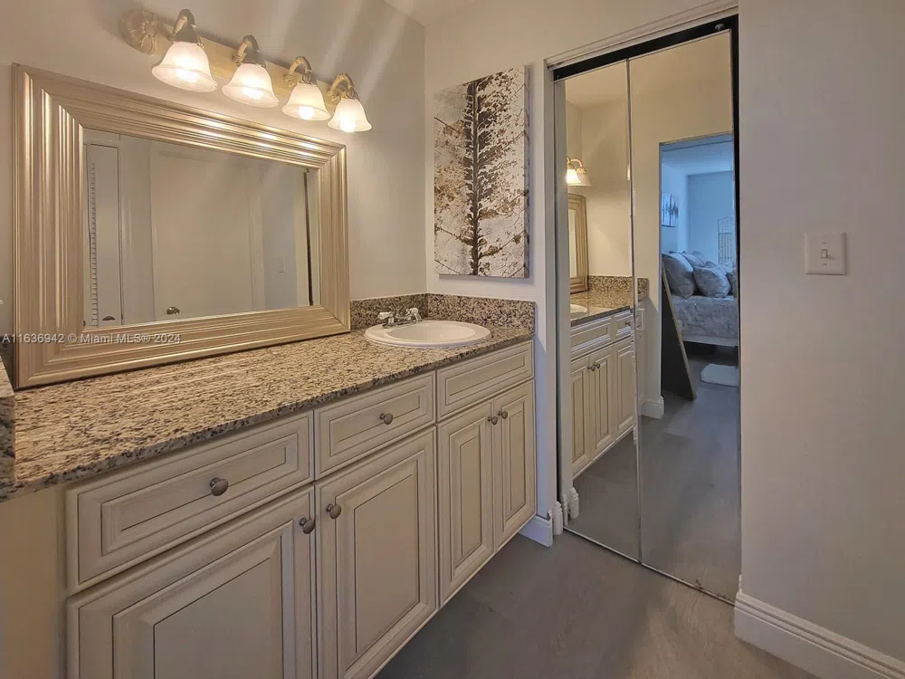 1825 S Ocean Dr #206 Hallandale Beach, FL 33009