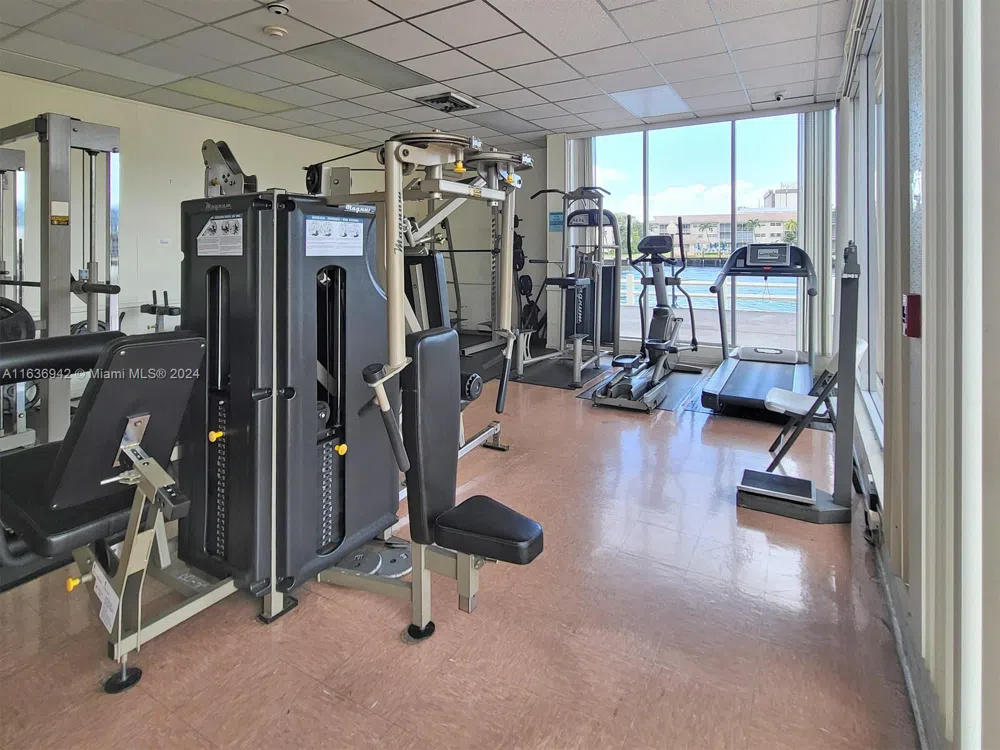 1825 S Ocean Dr #206 Hallandale Beach, FL 33009