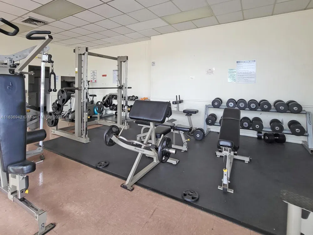 1825 S Ocean Dr #206 Hallandale Beach, FL 33009