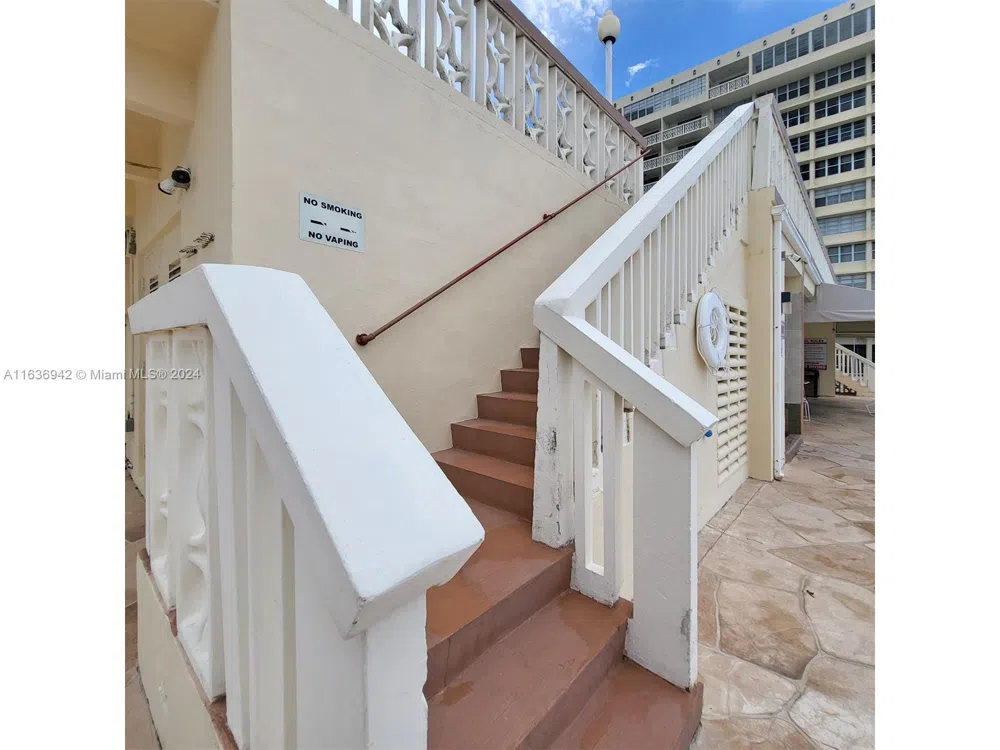 1825 S Ocean Dr #206 Hallandale Beach, FL 33009