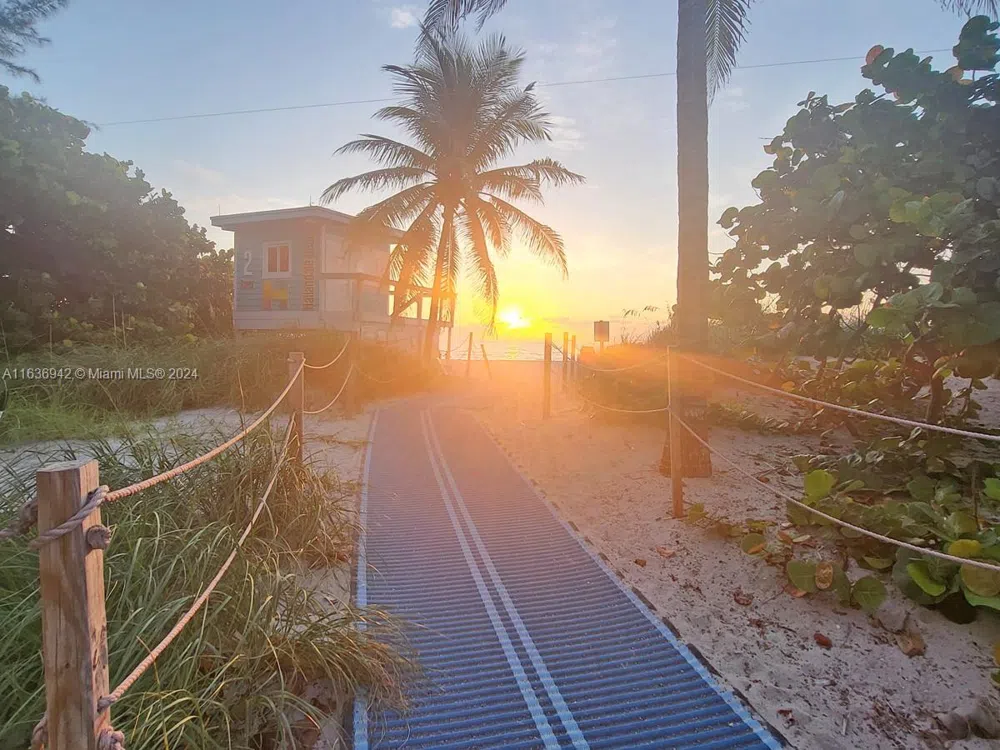 1825 S Ocean Dr #206 Hallandale Beach, FL 33009